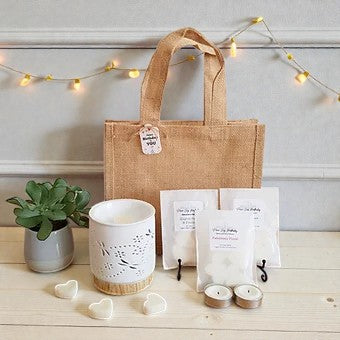 Wax Melt Burner Gift Set - Choose 3 Scents & Your Gift Tag